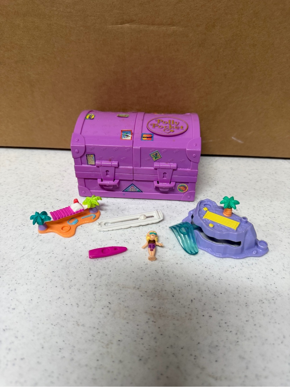 Polly Pocket 1996 Surf 'n Swim Island Vacation Fun Treasure Chest Vintage